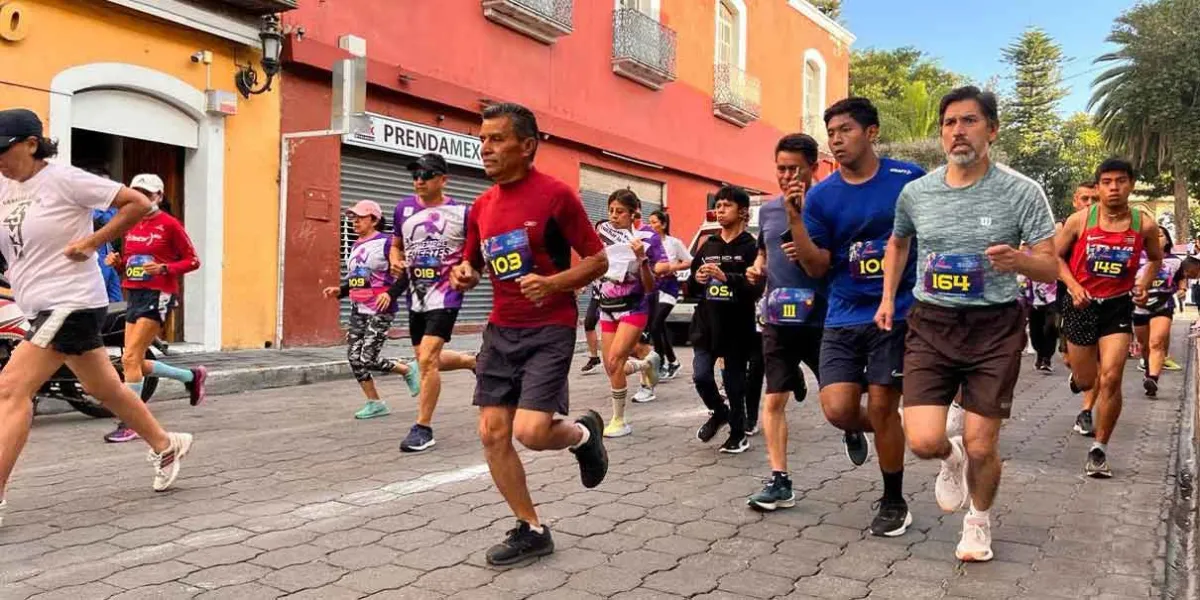 Participa en la carrera Siempre Fuertes y conmemora el Día de la Mujer en Atlixco