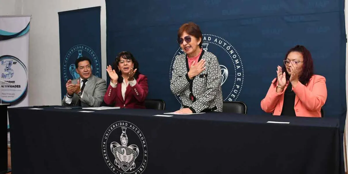 Reconoce Rectora Lilia Cedillo consolidación de la Preparatoria Alfonso Calderón Moreno