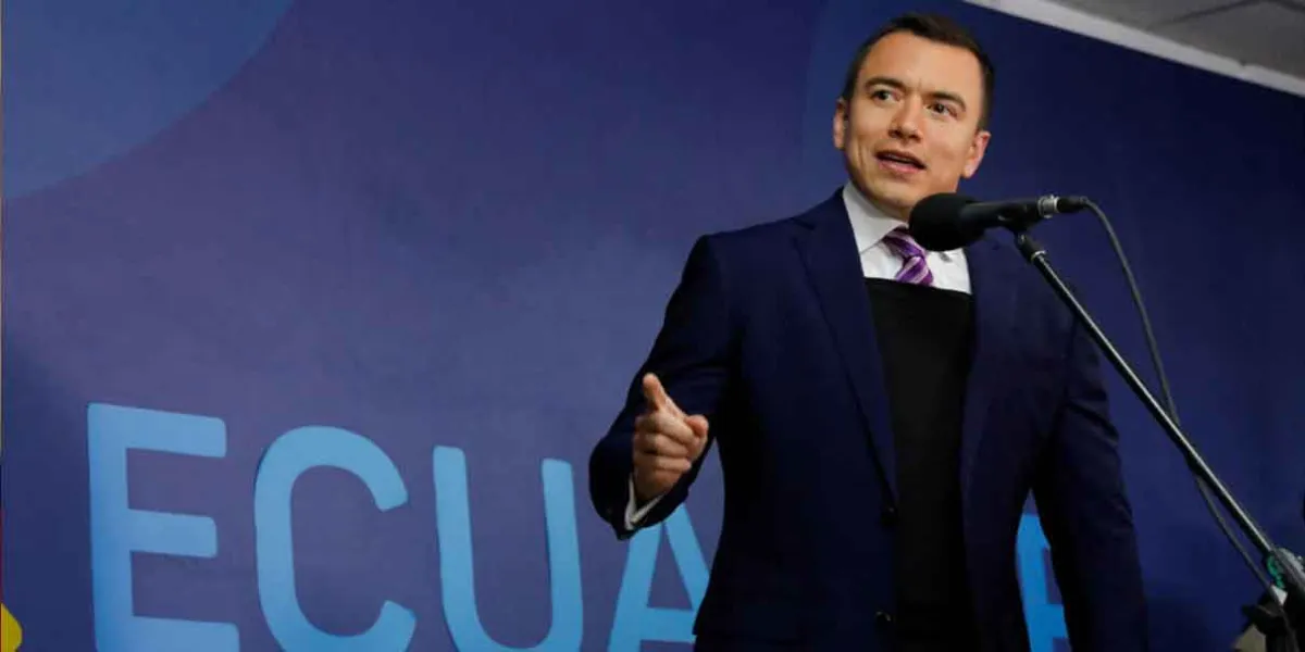 Con Ecuador, otra guerra comercial; anuncia aranceles de 27%