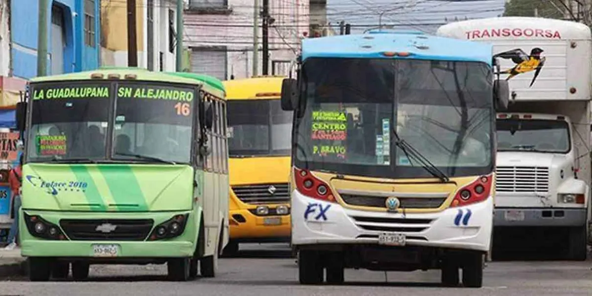 Inicia reordenamiento del transporte público en Puebla con beneficios para taxistas y unidades masivas