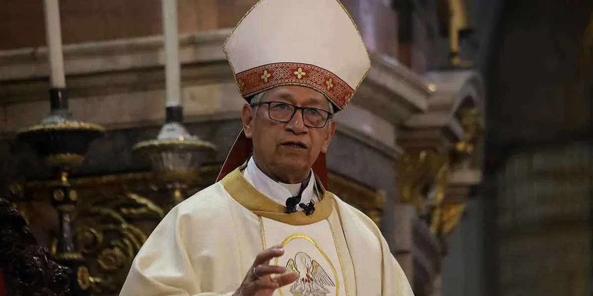 Puebla: Homenaje al Papa Francisco y oración por la paz en la catedral