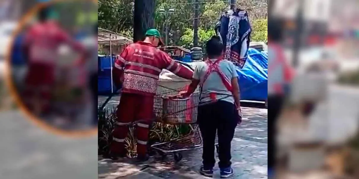 Indignación en CDMX: vendedora usa agua de riego para hervir elotes en la Alameda Central
