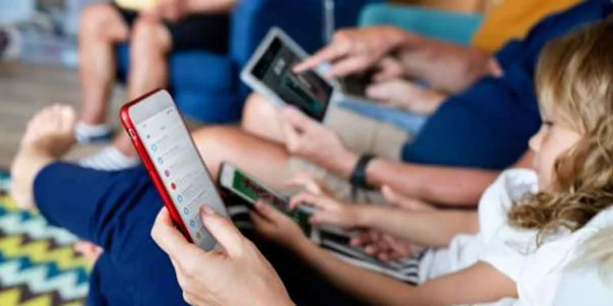 Nueva Zelanda impulsa medidas para limitar el uso de redes sociales en menores