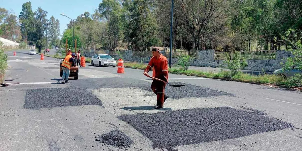 Campaña Capitalina Bacheando Puebla fortalece la infraestructura vial de la capital