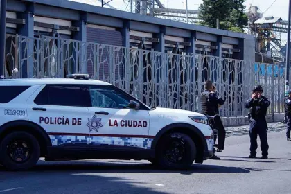 Dos heridos graves tras balacera en inmediaciones del Mercado Hidalgo