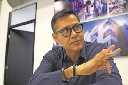 Director de Birmex se da vida de lujo: compra dos depas por 22 mdp y recorre el mundo