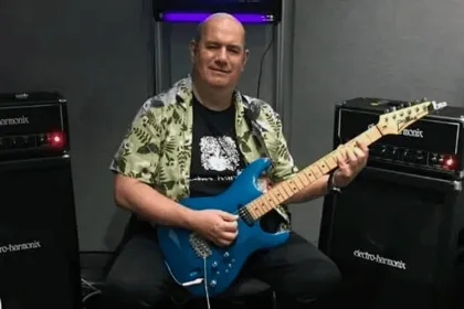 Luto en el rock mexicano: Fallece a los 61 años el músico y guitarrista Felipe Souza