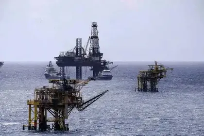 Fuga de Pemex provoca nuevo derrame de petróleo en el Golfo de México