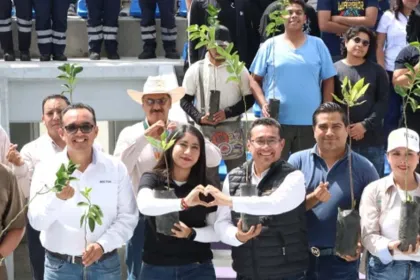 En Izúcar, el diputado Pável Gaspar participó en la Jornada de Reforestación “Pulmones Escolares”
