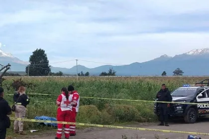 Tiran cuerpo de un hombre torturado y apuñalado en camino de Huejotzingo