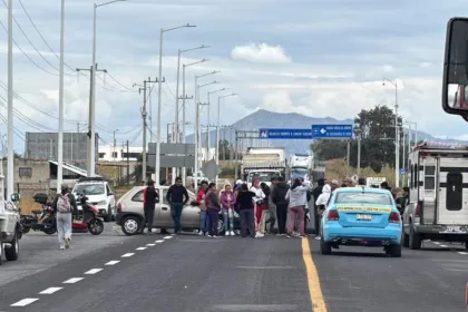 Tras protesta y bloqueo carretero, vuelve el tianguis en Chalchicomula