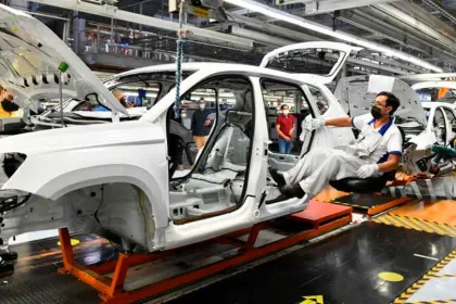 Volkswagen enfrenta presión de China y tensión laboral en Puebla
