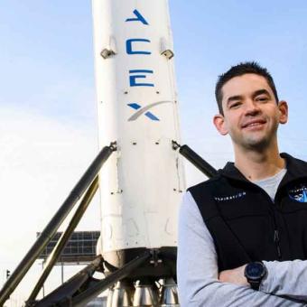 La historia de Jared Isaacman: de abandonar el colegio a ser el primer turista espacial