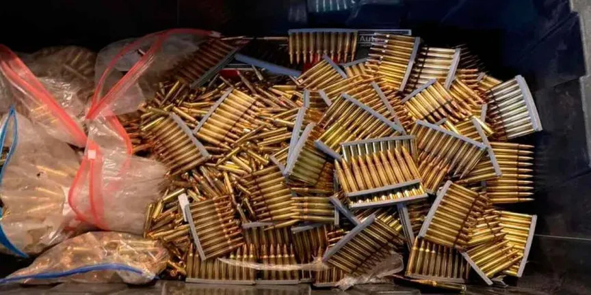 Aseguran arsenal del Cártel de Sinaloa en Tijuana tras cateo en vivienda de la colonia El Niño