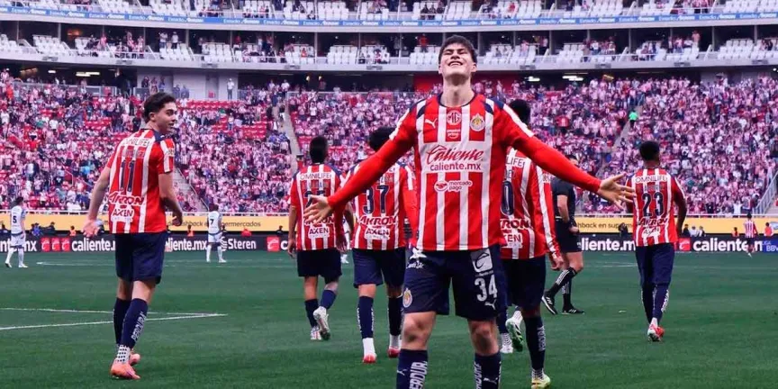 Chivas vence a Pachuca en el Clausura 2026 y Armando “La Hormiga” González retoma el liderato goleador