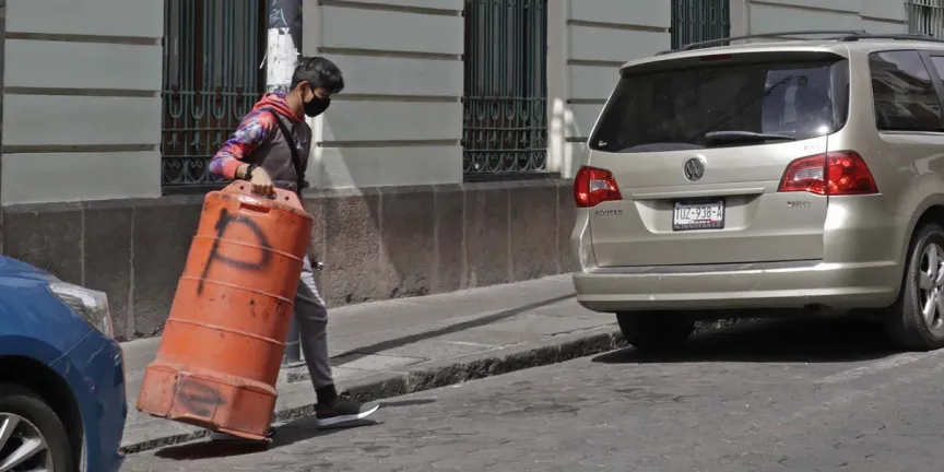 Amparos han frenado el retiro de los franeleros de las calles