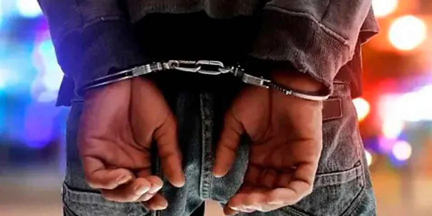 Aseguran a sujeto con arma de fuego en la colonia México de Tehuacán