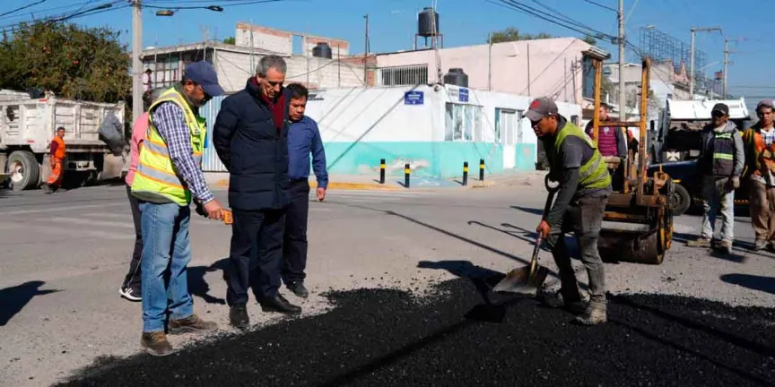 Pepe Chedraui supervisó el bacheo en la colonia Álamos Vista Hermosa