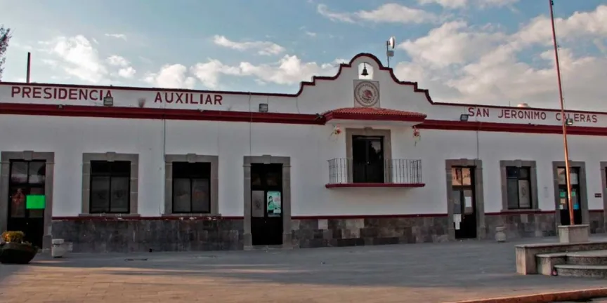 Los ediles auxiliares deben tener salario como de un regidor: FxM