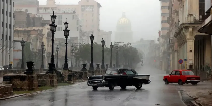 Frente frío provoca severas inundaciones en La Habana