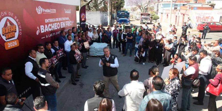 Impulsa Pepe Chedraui estrategia integral de bacheo en juntas auxiliares de la capital