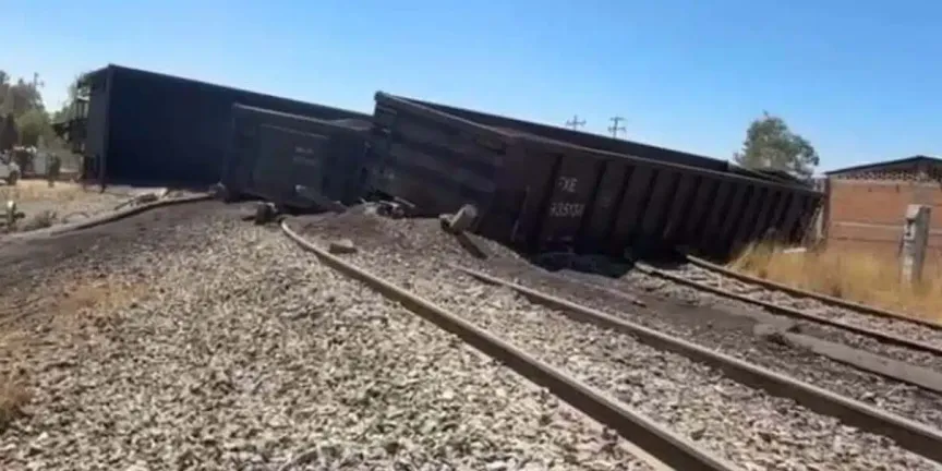 24 vagones de Ferromex salen de las vías en Aguascalientes y dejan víctimas mortales