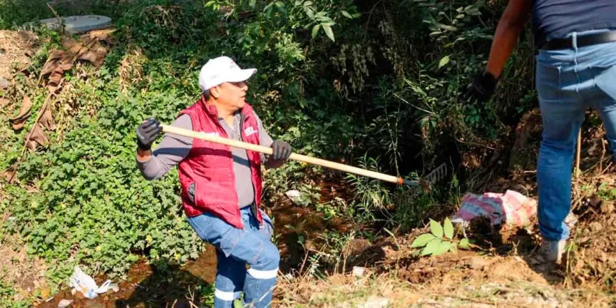 Avanza CEASPUE en limpieza del Atoyac con jornada ambiental