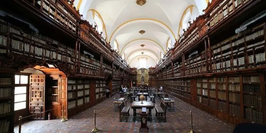 Biblioteca Palafoxiana: la joya literaria de Puebla que resguarda siglos de historia