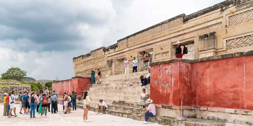 Descubre la Zona Arqueológica de Mitla, joya histórica cerca de Oaxaca