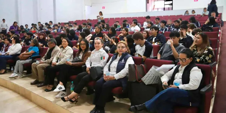 Se previene la violencia de género en planteles de Huauchinango