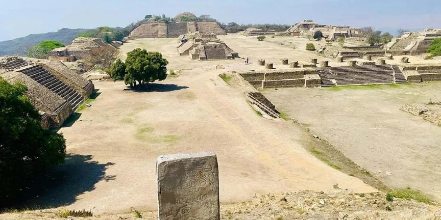 Zona Arqueológica de Monte Albán: la antigua capital zapoteca que domina Oaxaca desde las alturas