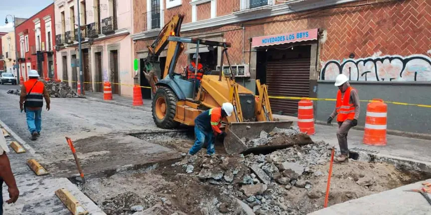 Agua de Puebla invierte 9.7 mdp para renovar la red hidráulica en el Centro Histórico
