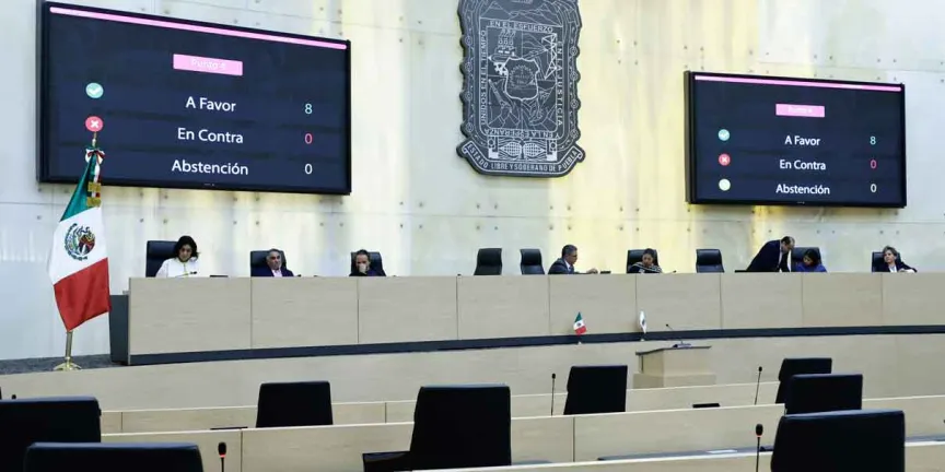 Personal del Congreso de Puebla bajo evaluación