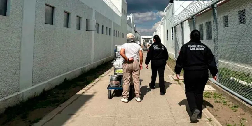 Presas del penal de Serdán carecen de medicinas y médicos especialistas