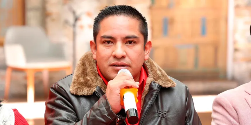 Acusan al alcalde de Ahuacatlán de convertir feria en acto político del PT