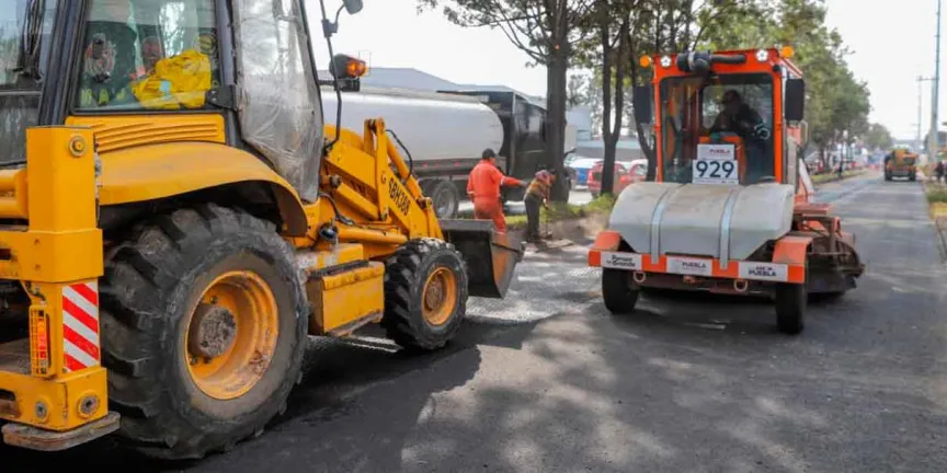 Rehabilitarán carreteras y puentes en Puebla con recursos federales