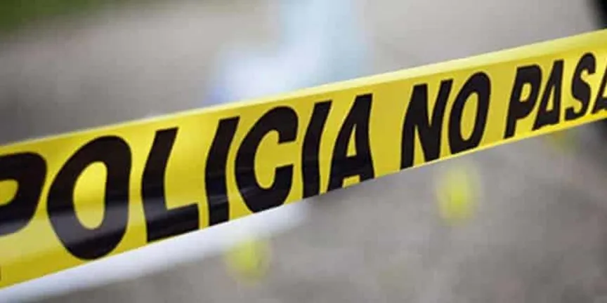 Sujetos en motocicleta ejecutan a pareja en Atlixco y huyen