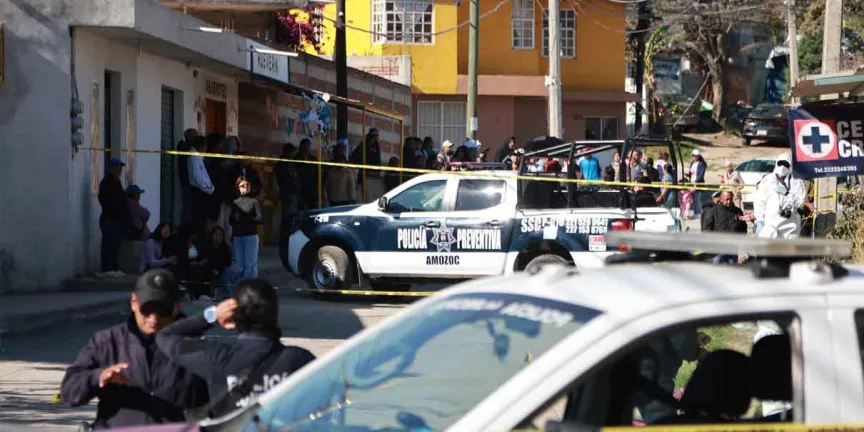 Tiran cuerpo embolsado en calles de Coronango y ejecutan a tortillero en Amozoc