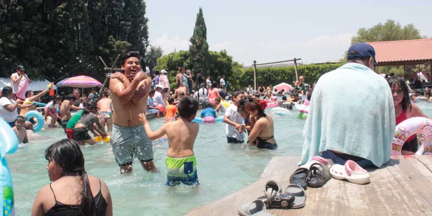 Verifican y con vigilancia 125 centros recreativos de Puebla