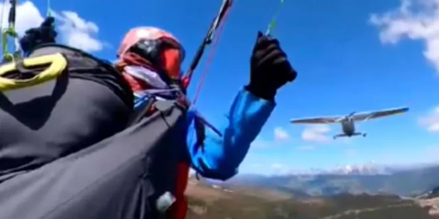 Avioneta embiste parapente en pleno vuelo y mujer sobrevive