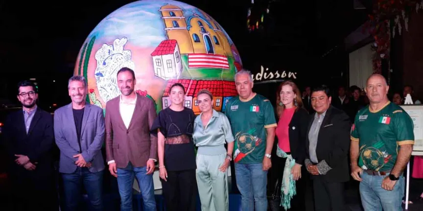 Develan balón mundialista en el Hotel Radisson