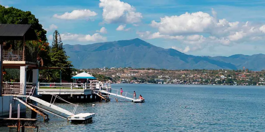 Tequesquitengo: historia, aventura y descanso en el lago más famoso de Morelos