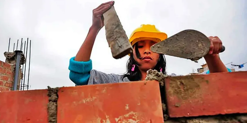 Crece participación de mujeres en construcción y fortalece al sector en Puebla