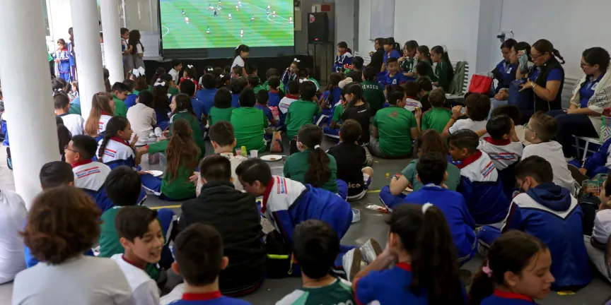 Fútbol o clases, el reto de la SEP ante los encuentros clave de la Copa del Mundo en México