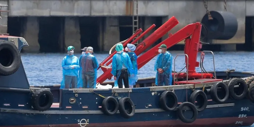 El MV Hondius llega a Tenerife, comienza la repatriación tras el brote de hantavirus