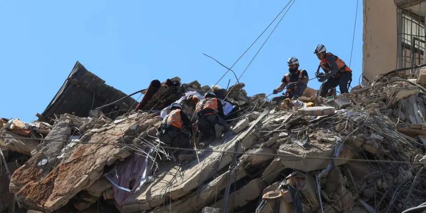 Ormuz bajo fuego: Irán y EE.UU. se enfrentan con ataques directos