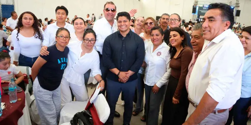 Reconoce Omar Muñoz a docentes por su compromiso con la educación