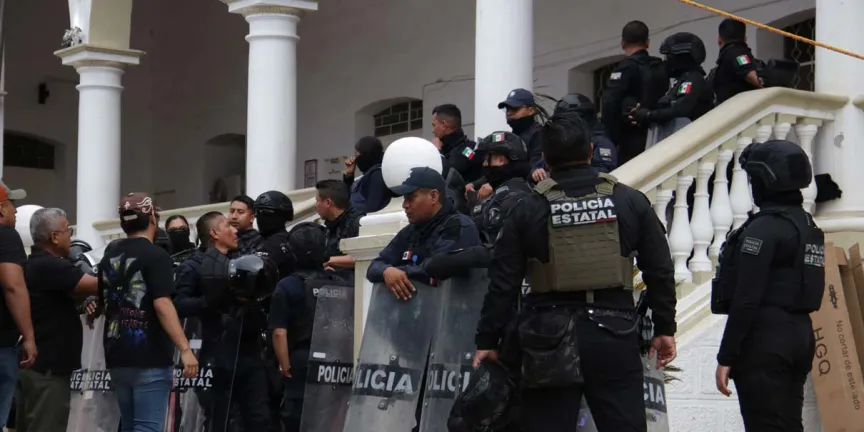 Advierte el Congreso un análisis “largo” para revocación de la edil de Acatlán