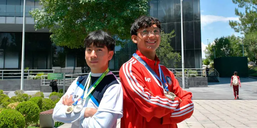 Alumnos poblanos conquistan medalla de plata en la Olimpiada Nacional de Química