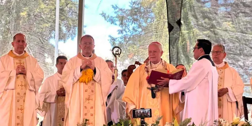 Magno festejo en el Seminario Palafoxiano por Bodas de Oro Sacerdotales del arzobispo de Puebla